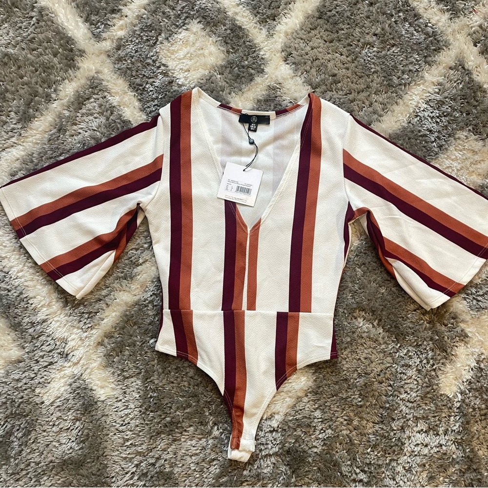 Missguided Vertical Striped V-Neck Bodysuit in Cream, Burgundy & Rust